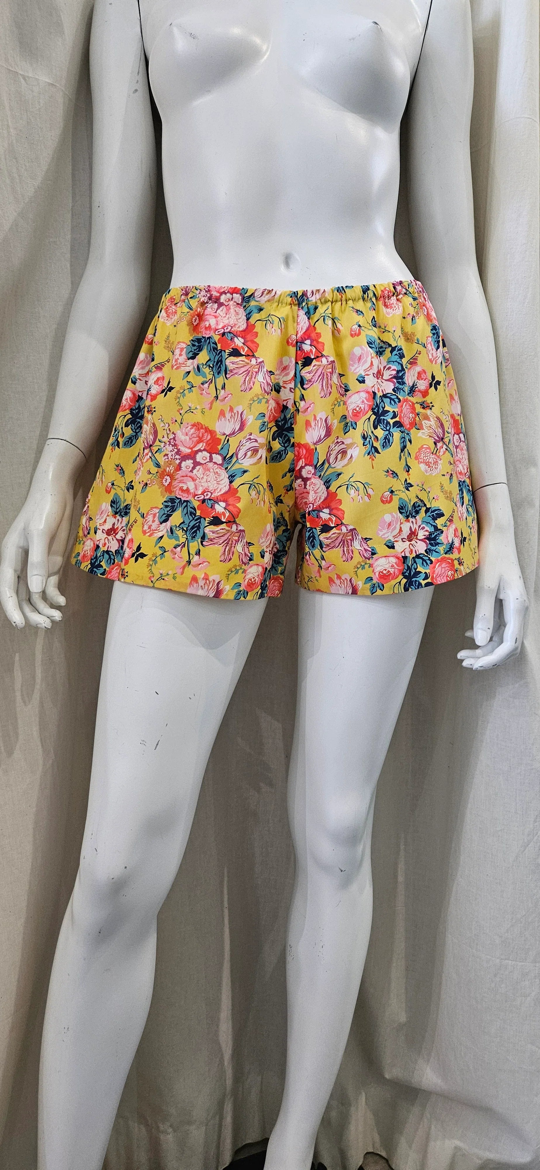 liberty print magical bouquet shorts