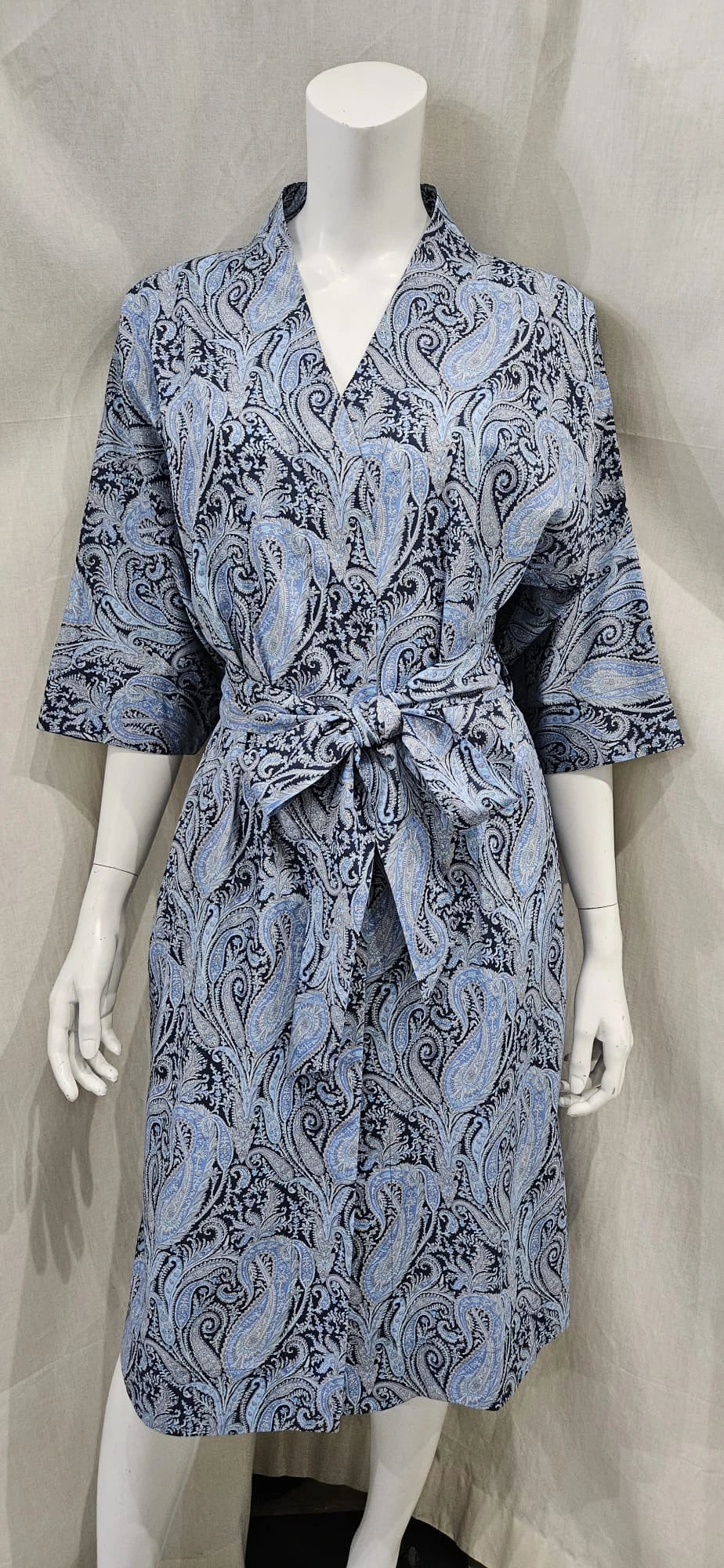 felix and isabelle blue long kimono