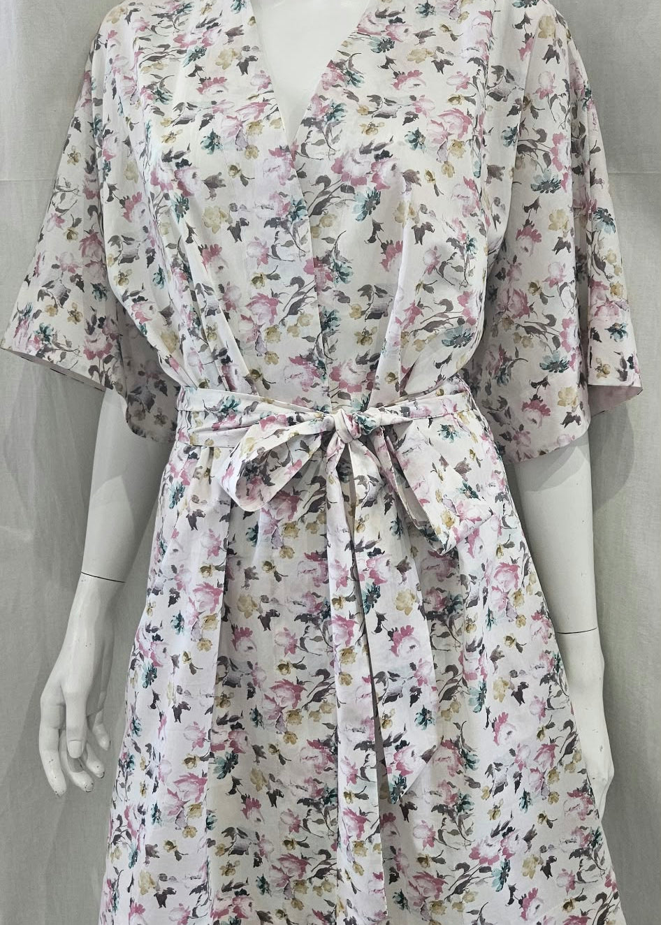 liberty print raining rosebuds short kimono