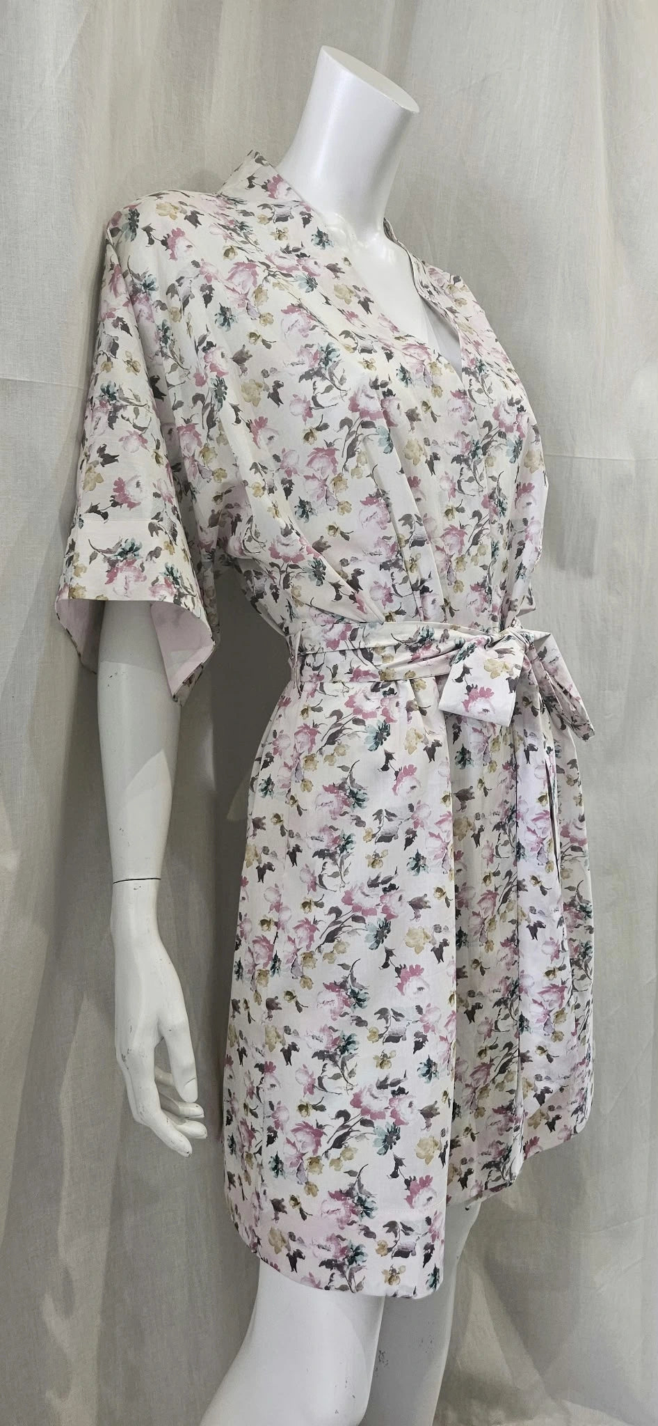 liberty print raining rosebuds short kimono