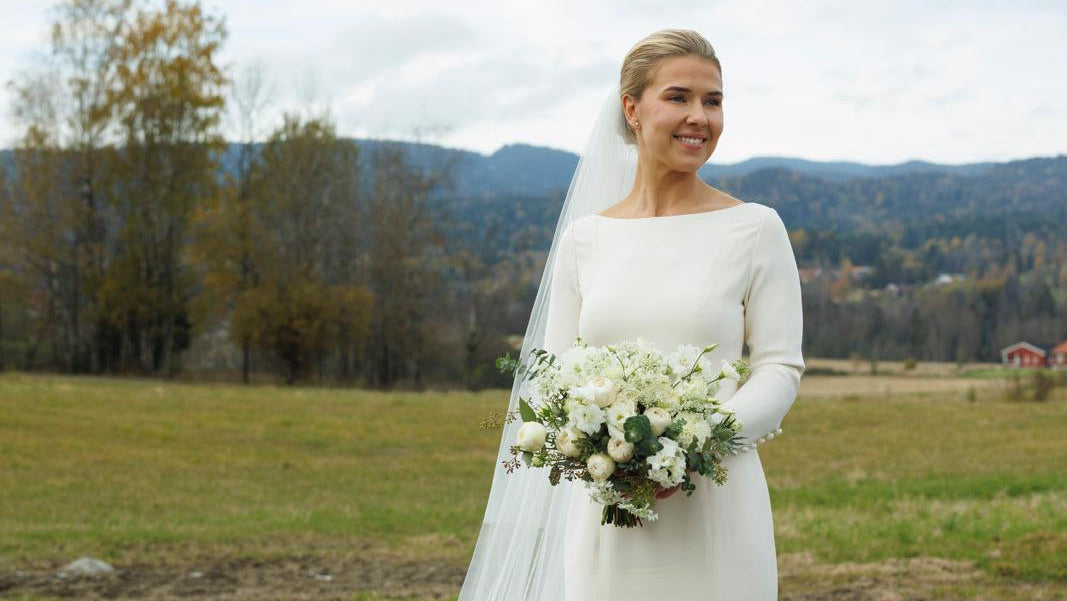 DREAM WEDDING DRESSES